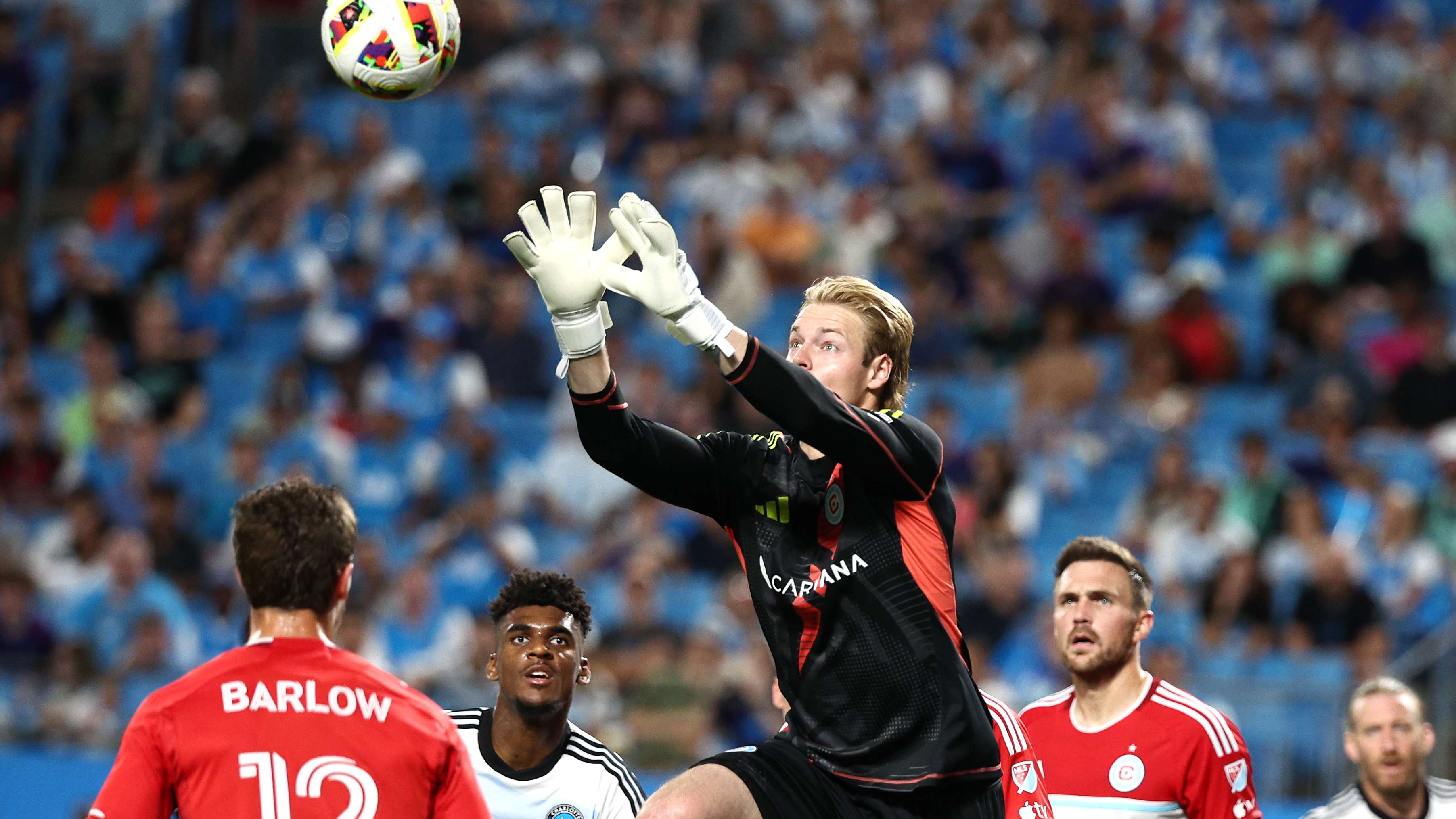 採取更高強 採取更高強